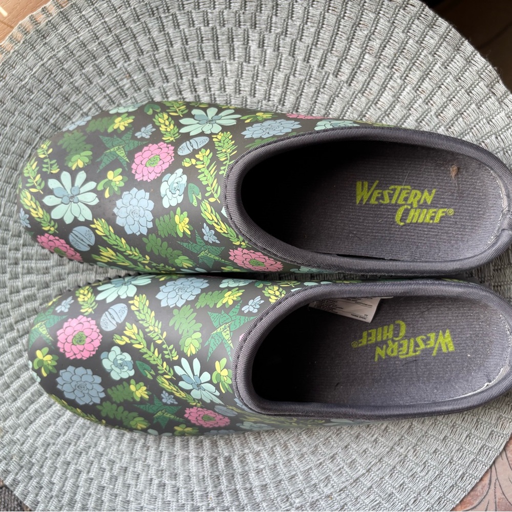 Western Chief Gardening Shoes - Picture 3 of 6